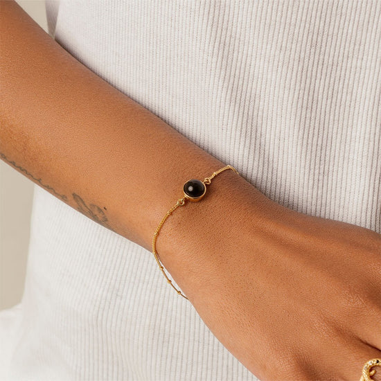 
                  
                    Bracciale Onyx - Malira - Orecchini
                  
                